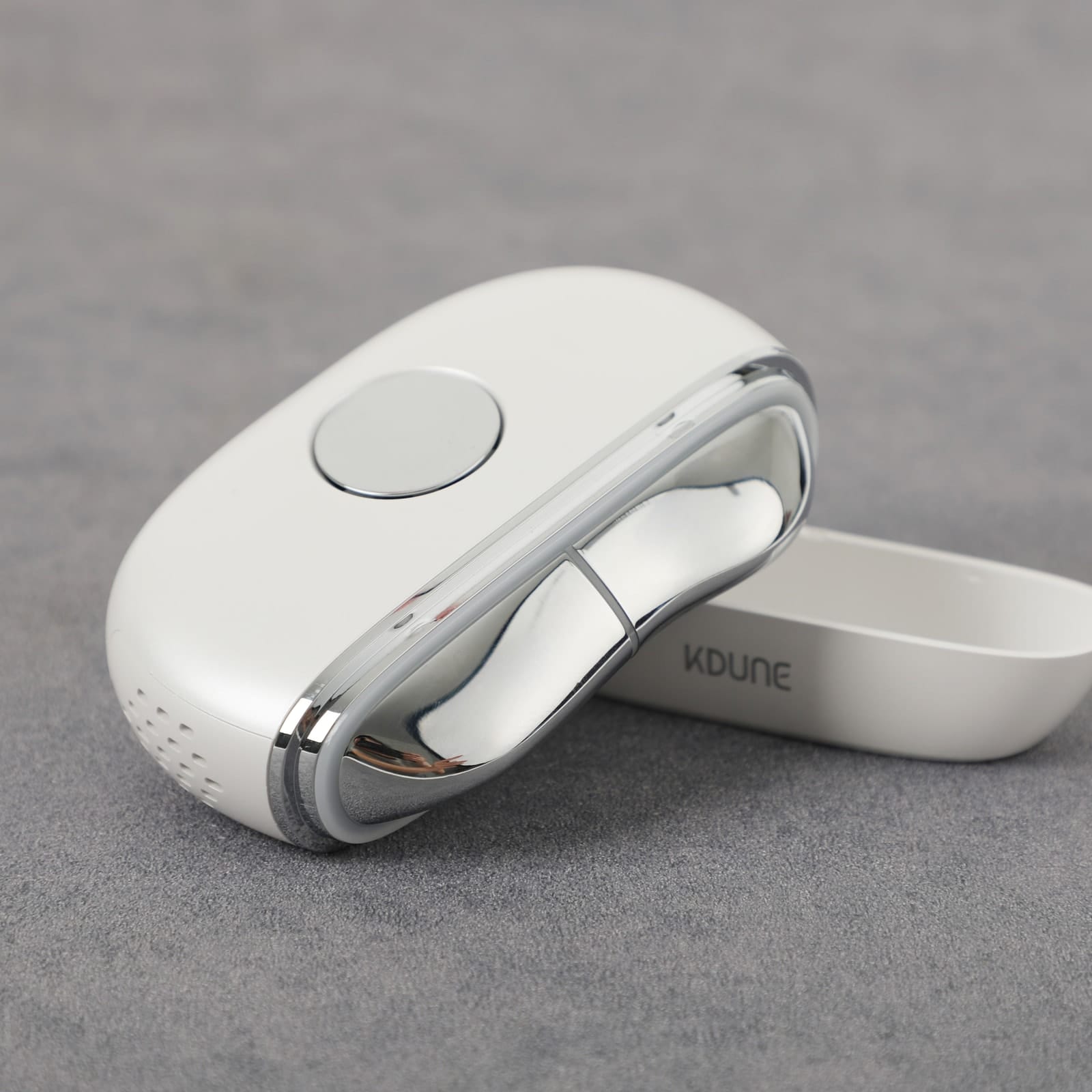 Kdune GloShell Mini Gua Sha Massager — Red light, seven modes